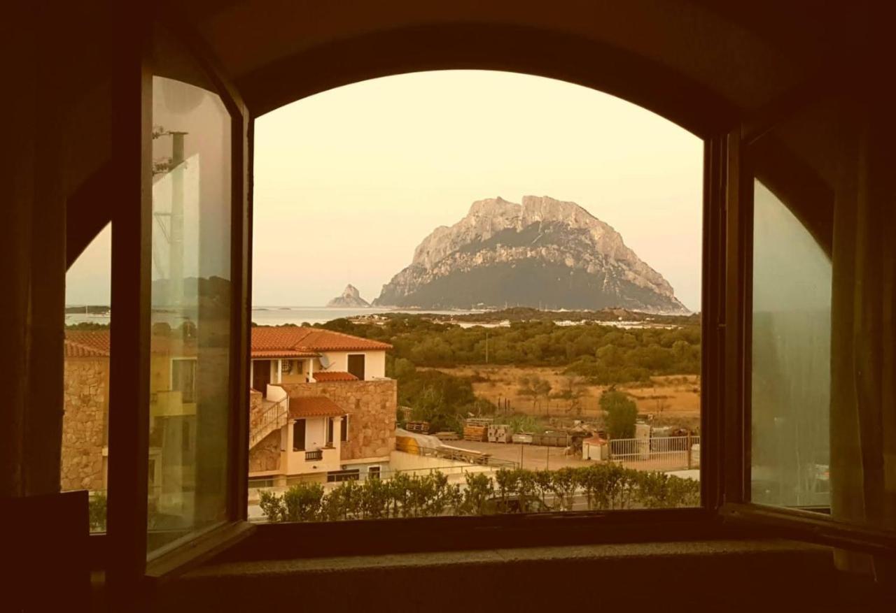 Villa Raffaello Loiri Porto San Paolo Exterior foto